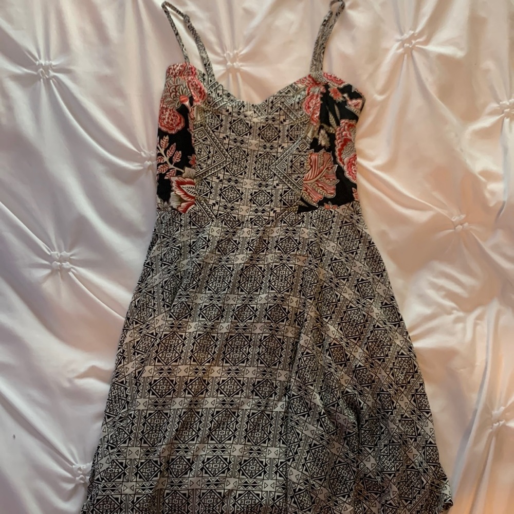 Patterned aeropostale dress size XS